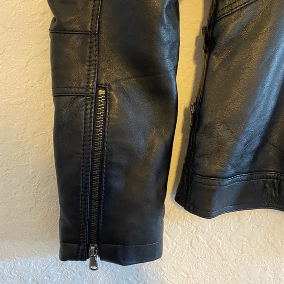 VINTAGE MOTORCYCLE Biker JACKET quality leather no size tag but is size XS-small - Picture 3 of 12